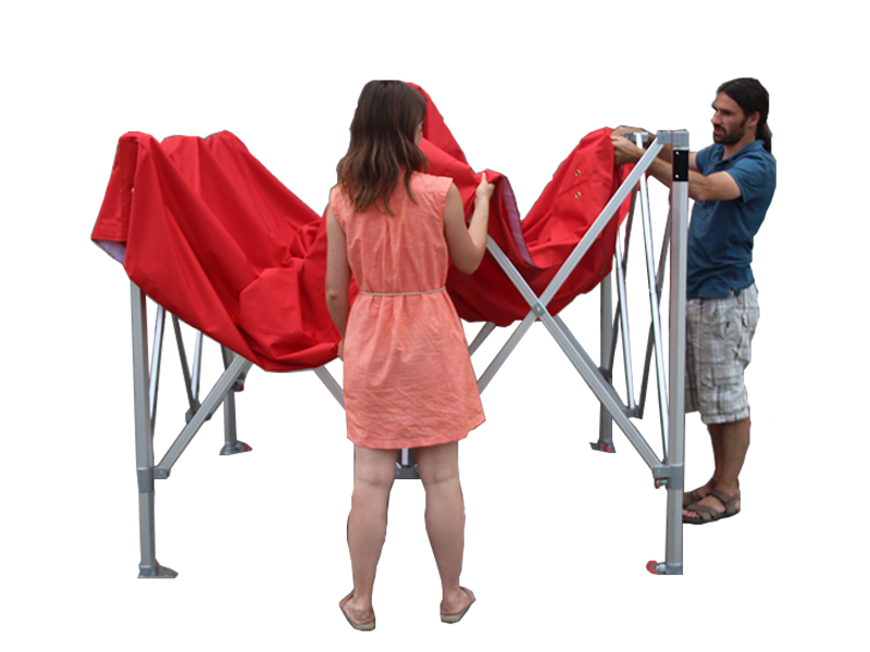 Dakzeil easy-up tent op het frame leggen