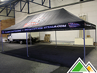 Promotie tent 4x8 meter met bedrukking van Vintage Steals