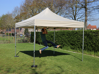 Robuuste scharniertent, een volwassen persoon mag hangen aan het frame