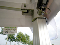 50 mm dik aluminium frame en brandvertragend pvc (550 gr/m²) dakzeil
