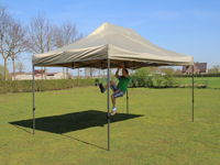 Mocht u nog twijfelen, het is dus echt wel een stevige tent!
