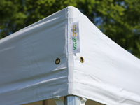 Pvc vouwtent met sterke lussen om dakzeil vast te maken aan het frame