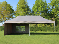 Een vouwtent van 4x8 meter is erg ruim